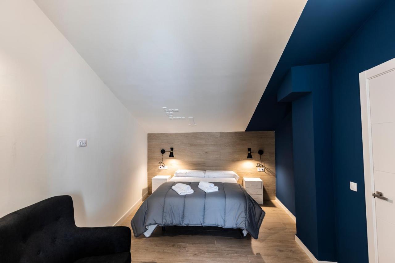 Apartamentos Turisticos De La Bernarda กาเซเรส ภายนอก รูปภาพ