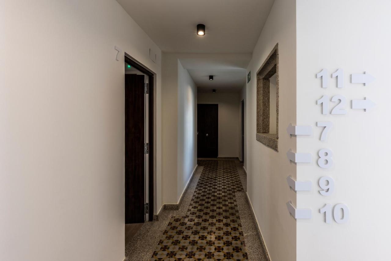 Apartamentos Turisticos De La Bernarda กาเซเรส ภายนอก รูปภาพ